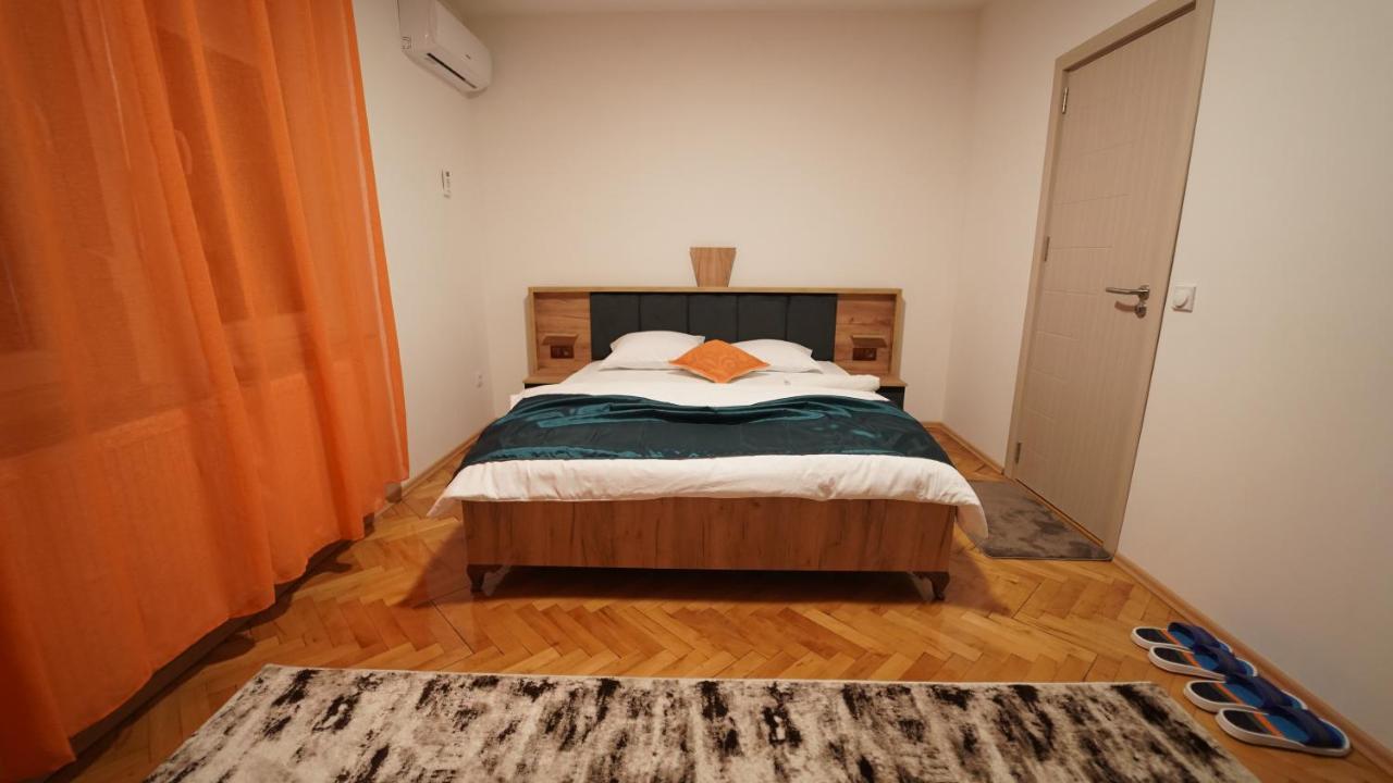 Madigan'S Hotel Kosovo Polje Exterior foto